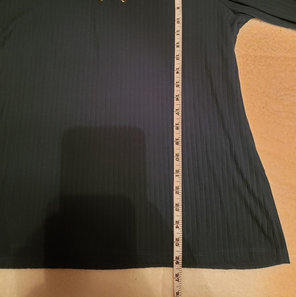 Chances R Top - Picture 3 of 7